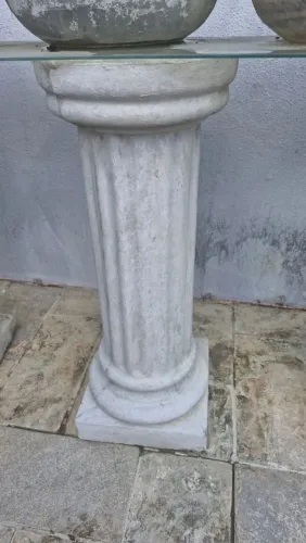 Coluna Grega e Jarros para Jardim.