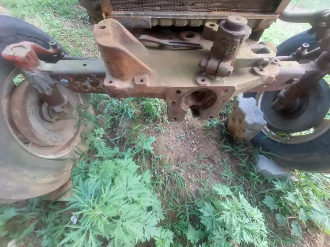 Mesa do trator massey ferguson