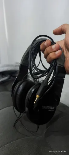 Fone flat Shure SRH240A