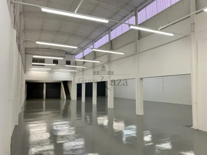 Prédio Comercial - Bom Retiro - 840m².