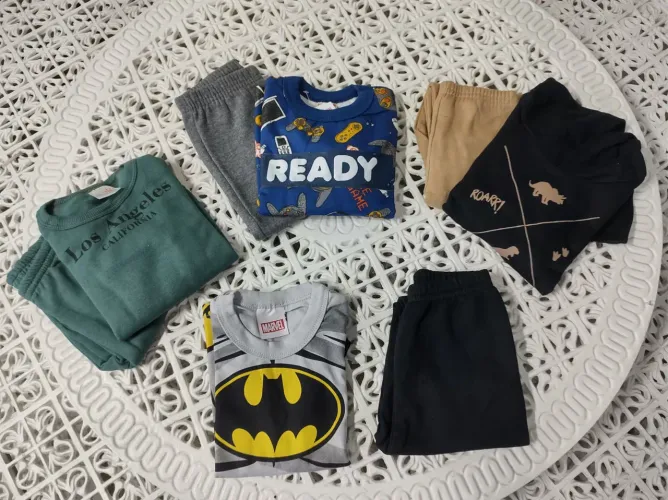 Kit roupa nova de menino 3 conjuntos de moletom , 1 camiseta e 1 calça   Tam 1