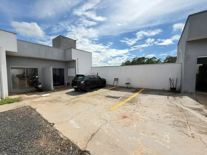 ? CASA A VENDA EM UBERLÂNDIA ( ÁGIO DE OPORTUNIDADE )
