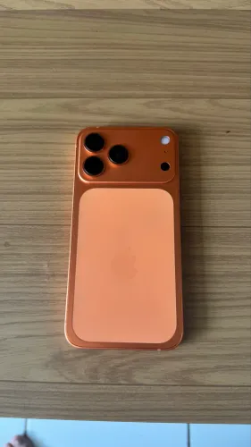 iPhone 12 - Em Carcaça 17 Pro (Lindo)