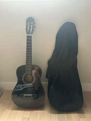 Violão infantil com capa nunca usado