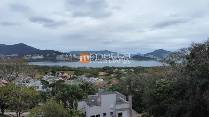 Terreno em condomínio à Venda em Cacupé, Florianópolis - SC