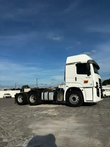 VW Constellation 25.420 6x2 (2018/2019) - Excelente Estado