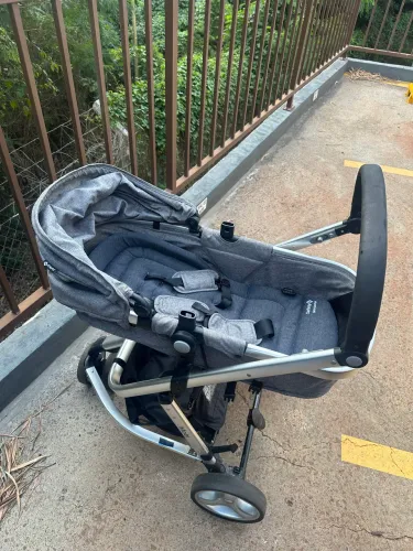 Carrinho de Bebê com Bebê Conforto Safety 1st TS Mobi Duo 3 Rodas