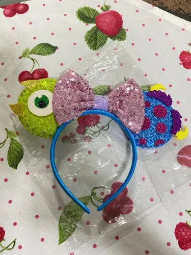 Tiara monstros S.A.