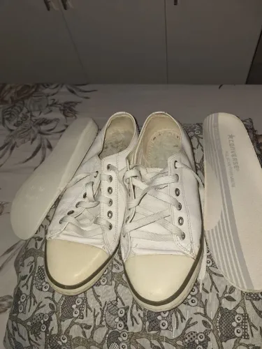 Tênis All Star de couro branco