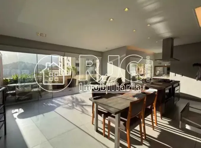 Duplex para venda com 200 metros quadrados com 2 quartos em Lagoa - Rio de Janeiro - RJ
