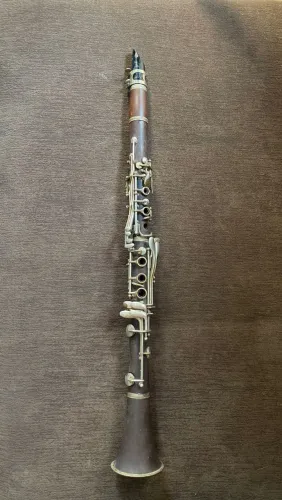 Clarinete antigo em madeira, sistema Albert
