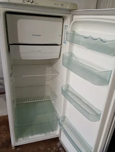 Vendo Geladeira