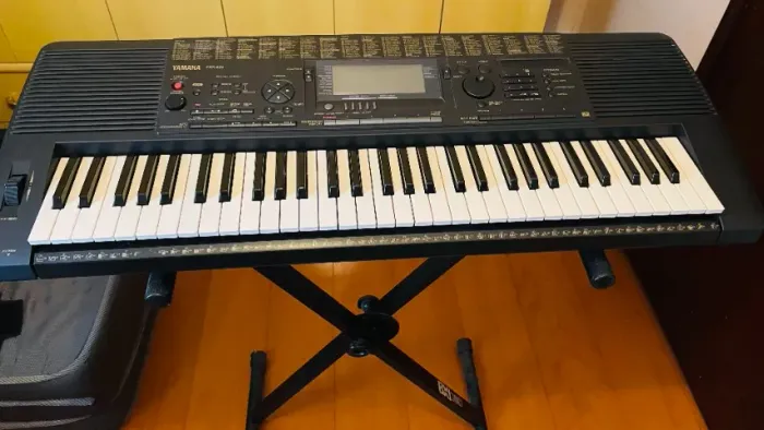 Teclado Yamanha PSR520