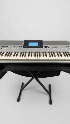 Teclado Yamaha 