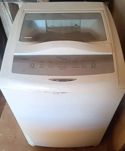 Máquina de lavar roupas bratemp