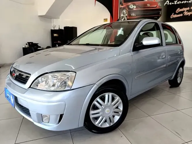 Chevrolet Corsa Hat. Premium 1.4 8V Econoflex 5P 2009