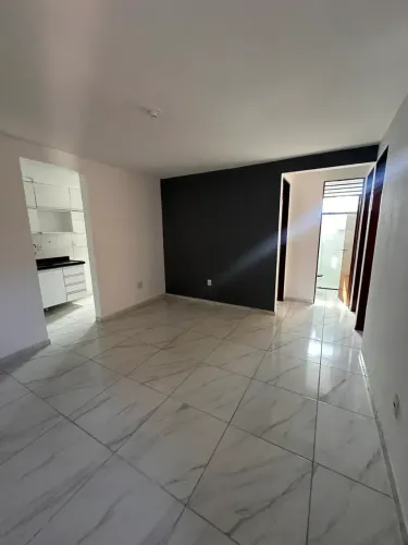 Alugo três quartos