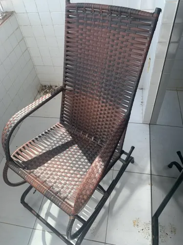 CADEIRA DE BALANÇO 