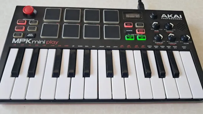 Akai play teclado controlador midi com som