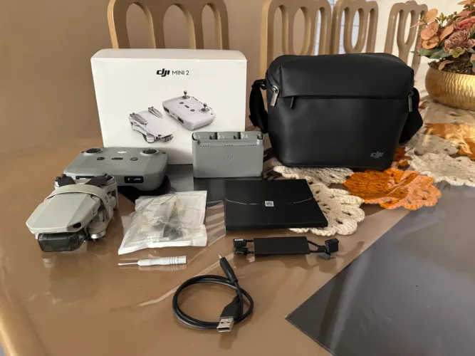 Drone DJI Mini 2 Fly More Combo