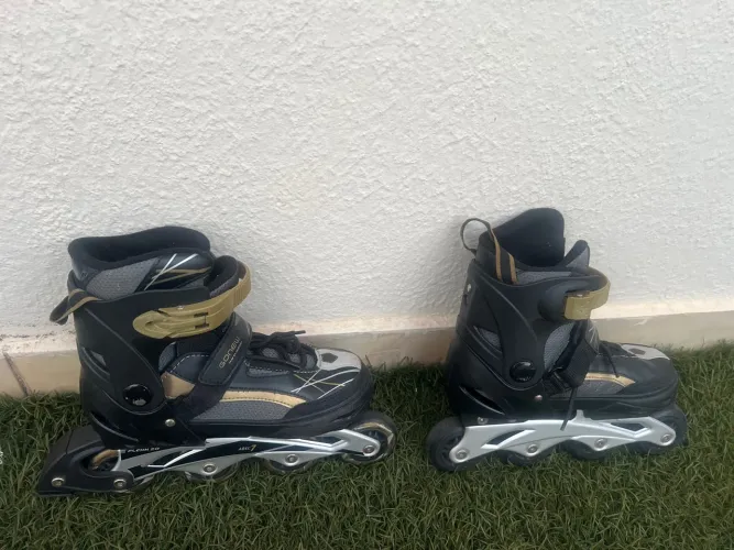 Patins em ótimo estado e capacete!!