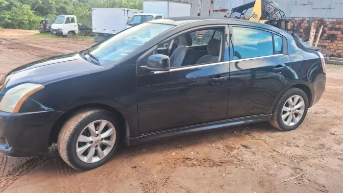 Nissan Sentra SR 2.0 Flex Fuel 16V Mec. 2012