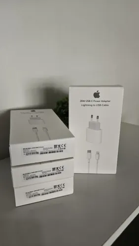 Carregador De IPhone 20w 1 Metro Resistente Potente Novo Na Caixa