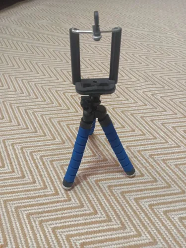 Tripé de celular nunca usado