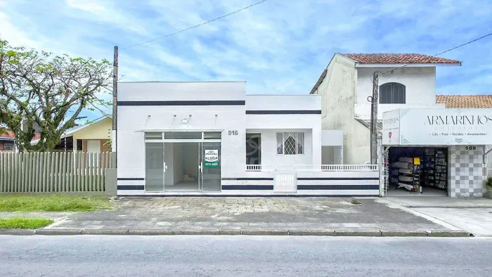 Loja para alugar por R$ 7.224,01/mês - Centro - Guaratuba/PR