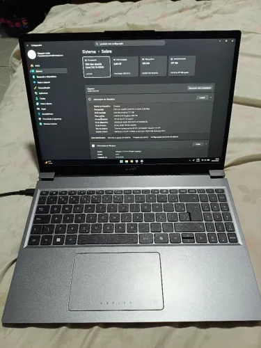 Notebook Acer Aspire Go 15 muito novo.
