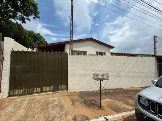 Casa em Rafard (interior SP), 3 quartos, 2 banheiros, uma garagem coberta