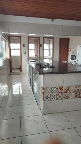 Prédio Residencial à Venda em Canasvieiras - Florianópolis