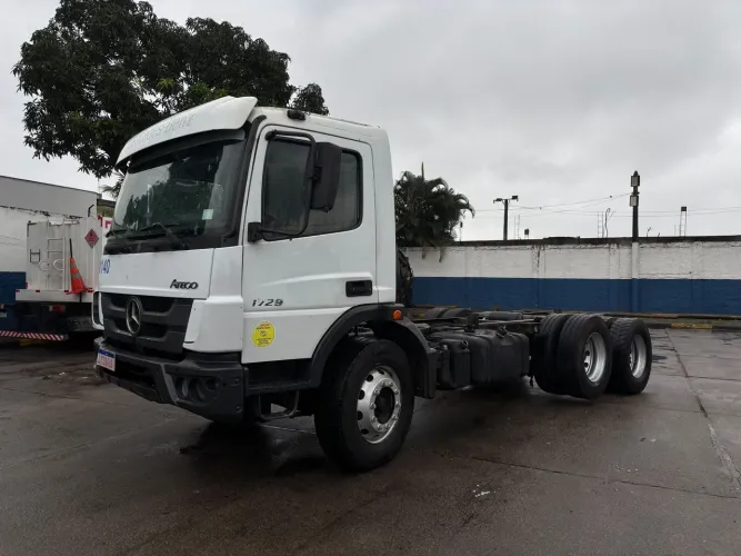 Caminhão MB 1729 trucado 2019