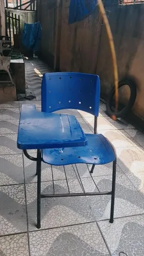 CADEIRA ESCOLAR