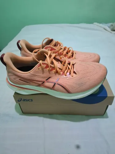 Asics GT2000 - N° 42. Máxima estabilidade