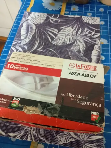 fechadura assa abloy trafego intenso