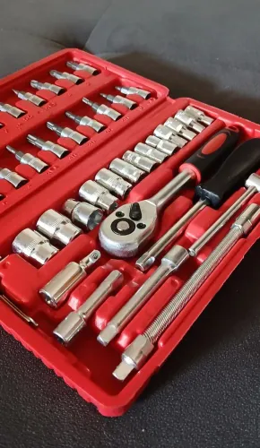 Maleta de Ferramentas 46 Pçs com Catraca e Soquetes - Kit completo