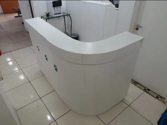 VENDO BALCÃO USADO PARA RECEPÇÃO