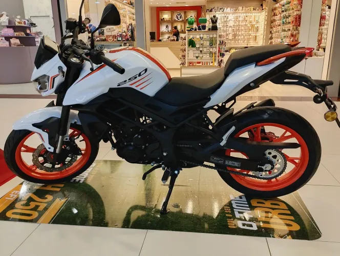 Flash 250 2026 0km