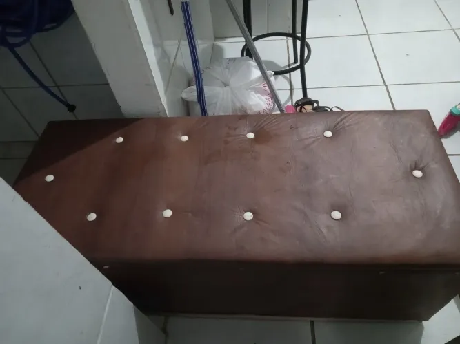 Vende-se bau puff