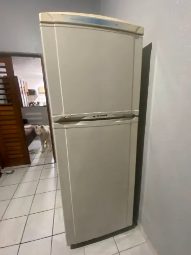 Geladeira para conserto