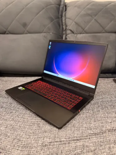 Notebook MSI - GTX 1650 / Intel Core i5 10500H / 32GB de Ram / SSD 256GB (Aceito Trocas)