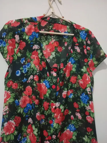 Vestido longuinho floral, com forro em malha