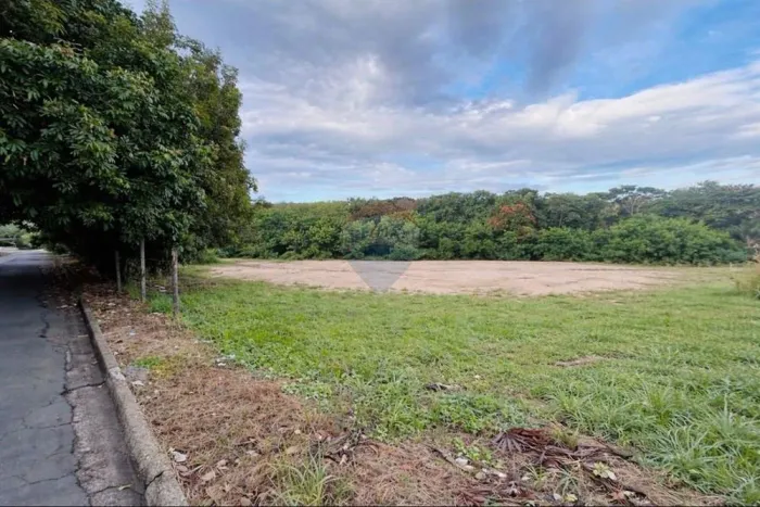 Terreno à Venda Nº 06 - Com área de 240m² - Jardim Aeroporto Eldorado São João da Boa Vis