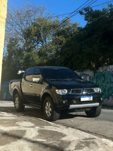 Mitsubishi L200 Triton HPE 3.2 CD TB Int.diesel AUT 2011