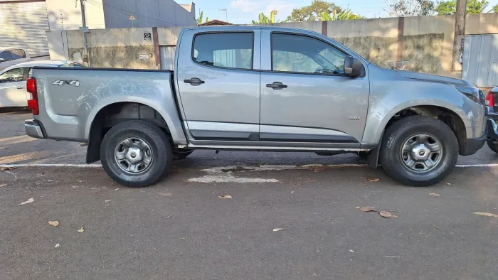 Chevrolet S10 Pick-up LS 2.8 TDI 4X4 CD Dies. Mec. 2024