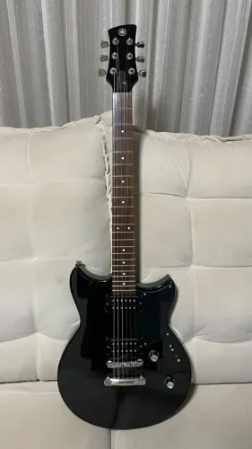 Guitarra yamaha Revstar RS 320 Black Steel