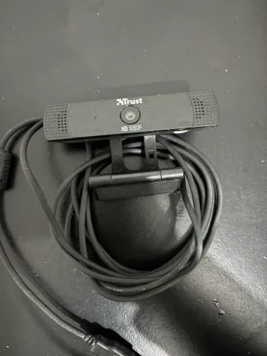 Webcam Trust Full HD 1080p com Microfone Integrado