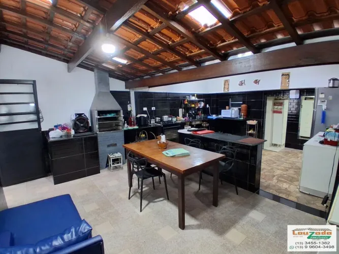 Casa para Venda no bairro Vila Romar na cidade de Peruíbe / SP.