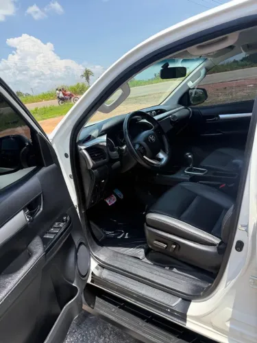 Toyota Hilux CD SR 4X4 2.8 TDI Diesel Aut. 2021